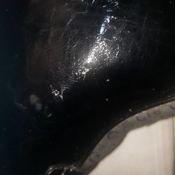 GUESS YTK SHOULDER BAG GUC. - Picture 7 of 9